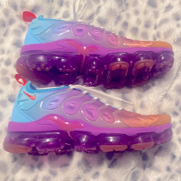 Multi colored vapor max - Picture 2 of 5